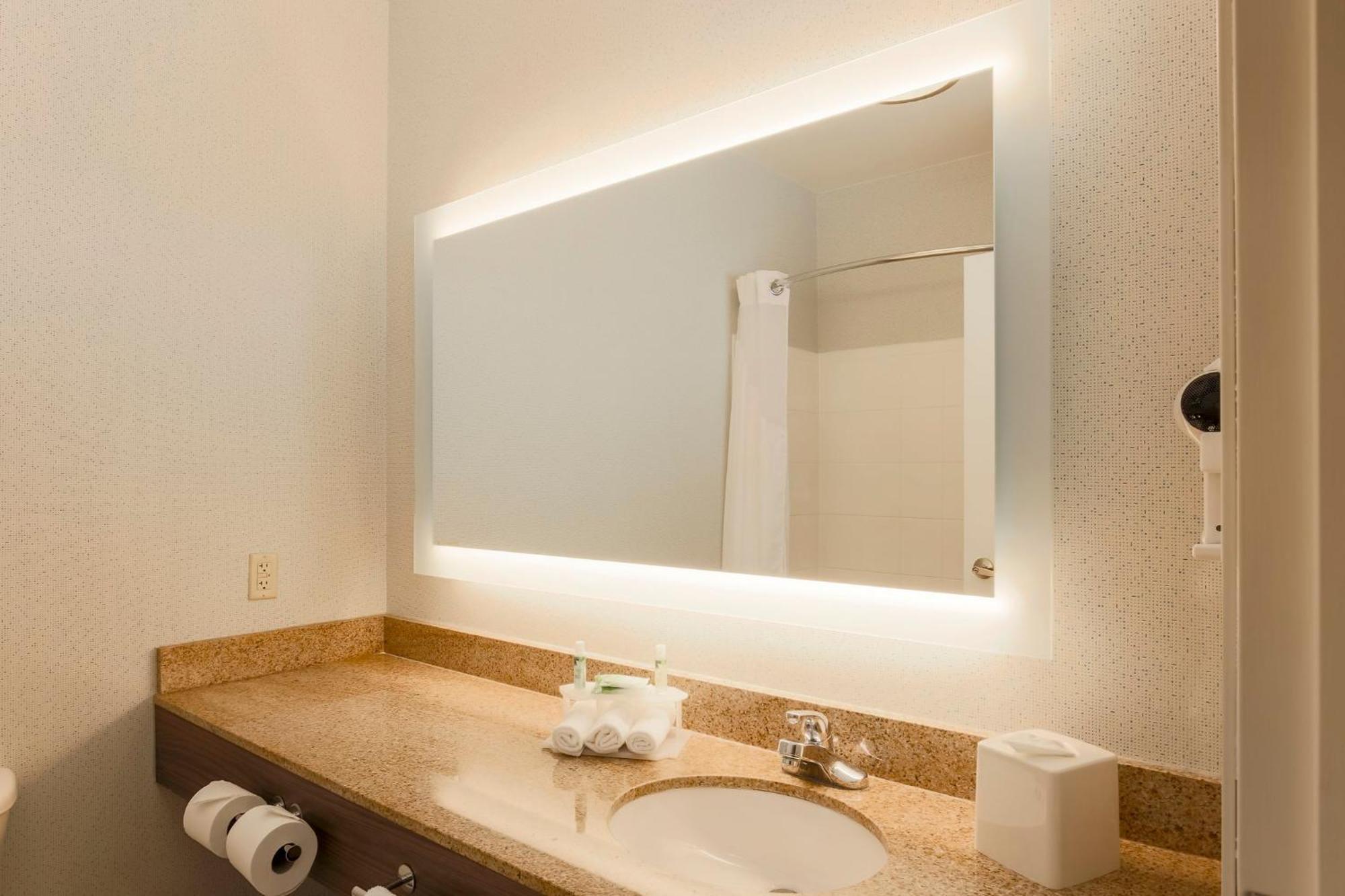Holiday Inn Express Las Vegas Stadium Area By Ihg Exterior foto